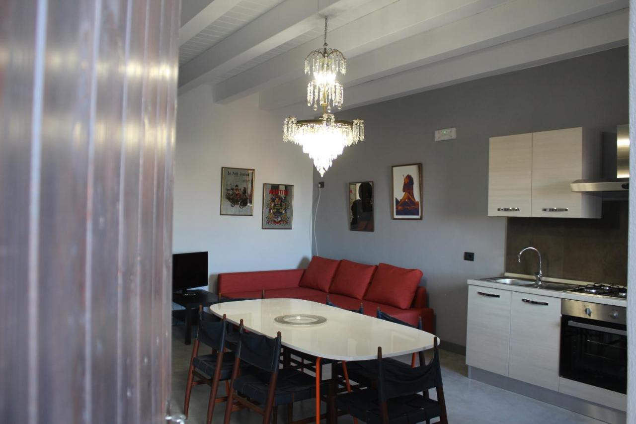 Palazzo Geremia - Le Dimore Dell'Antiquario Apartment Acireale Bagian luar foto