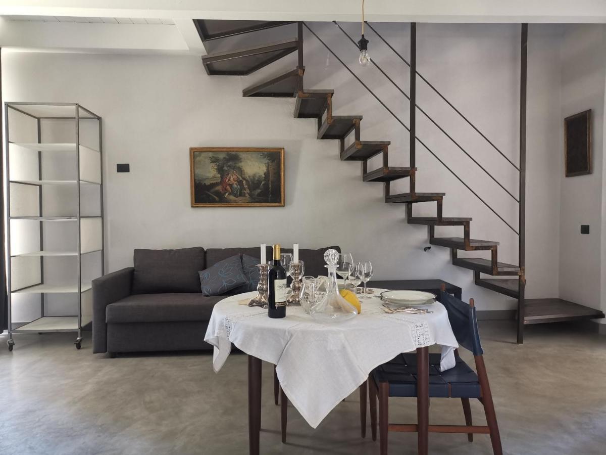 Palazzo Geremia - Le Dimore Dell'Antiquario Apartment Acireale Bagian luar foto