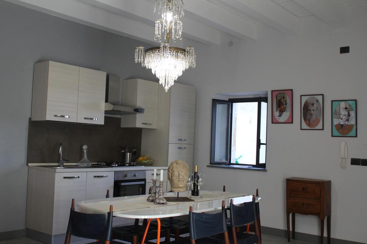 Palazzo Geremia - Le Dimore Dell'Antiquario Apartment Acireale Bagian luar foto